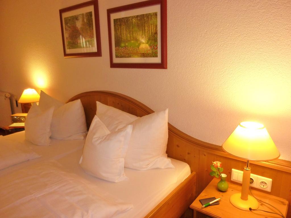 Landhaus Mueritzgarten Hotel Garni Röbel 部屋 写真