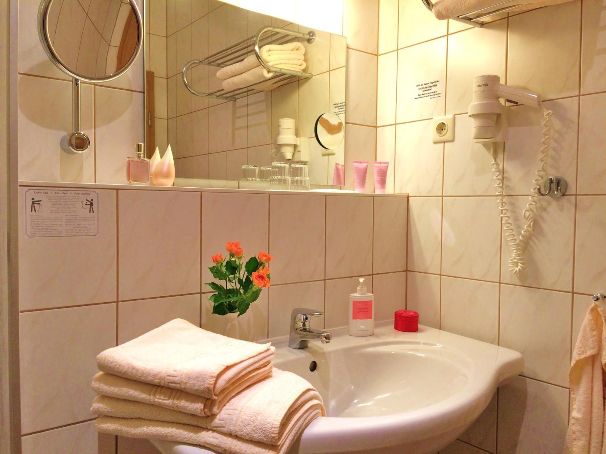 Landhaus Mueritzgarten Hotel Garni Röbel 部屋 写真