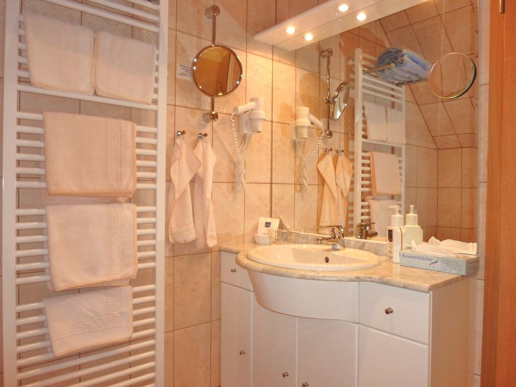 Landhaus Mueritzgarten Hotel Garni Röbel 部屋 写真