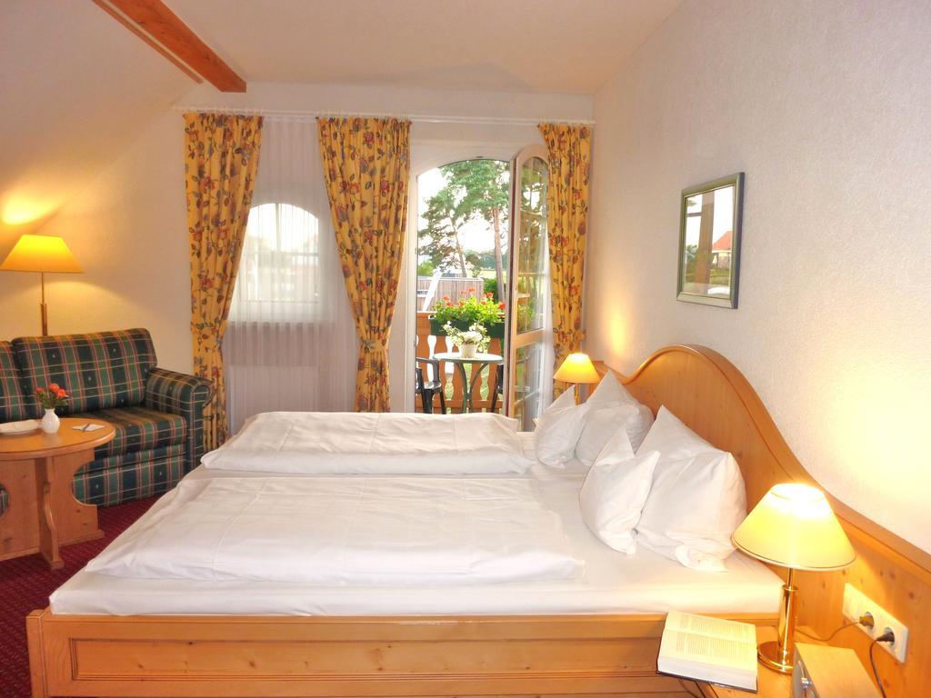 Landhaus Mueritzgarten Hotel Garni Röbel 部屋 写真